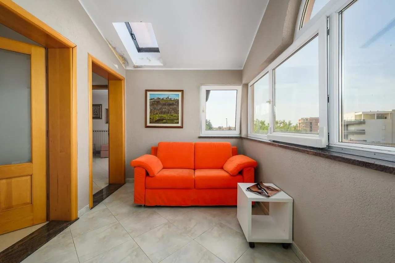House With Apartments Dragica Umag Guest house
