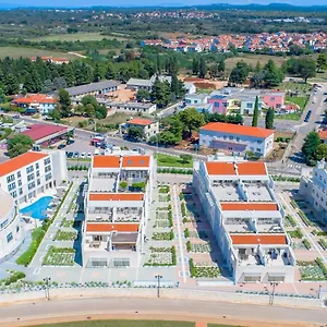Garden Palace Umago
